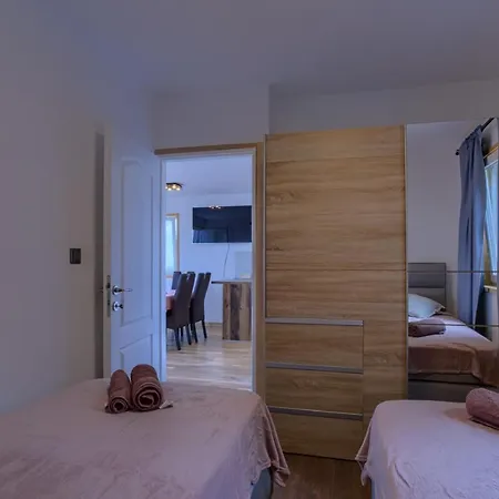 Сasa de vacaciones Podkalac Zrnovo