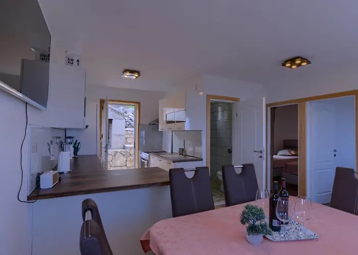 Holiday home Podkalac Zrnovo