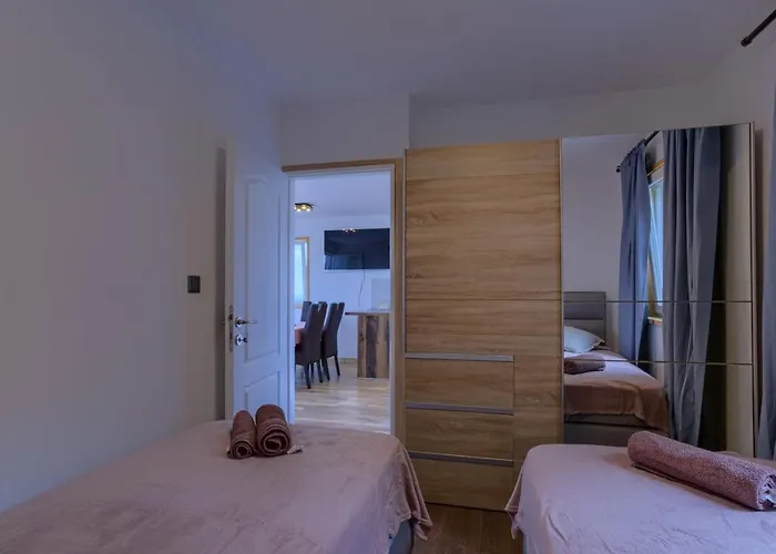 Holiday home Podkalac Zrnovo